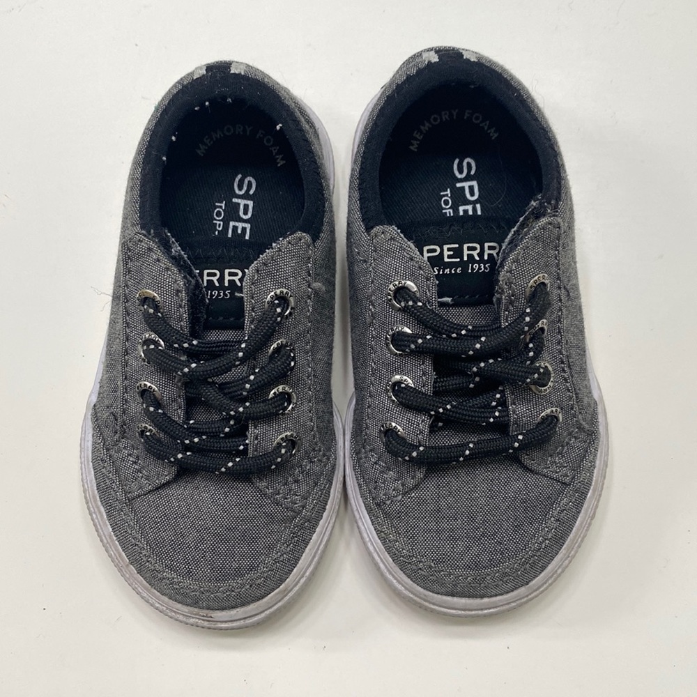 Sperry Top-Slider Deckfin Jr.
